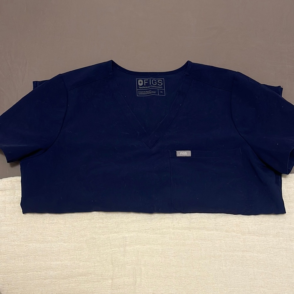 Figs Medium Navy Catarina Top